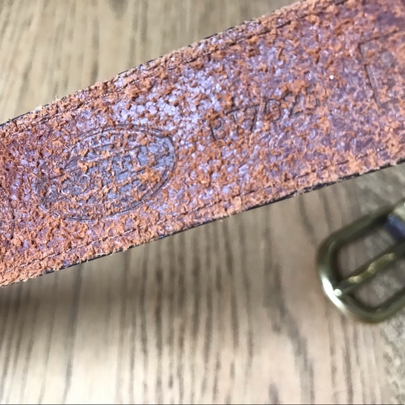 Vintage fossil leather belt with brass hardware. - Picture 4 of 7